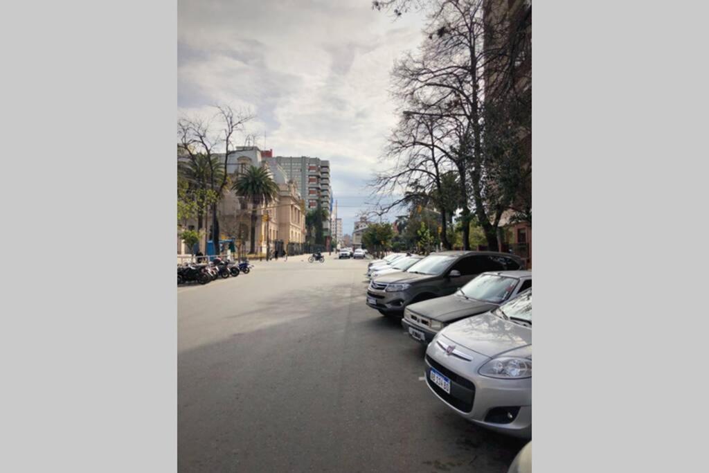 Departamento Centrico A Metros De Plaza Belgrano Lejlighed San Salvador de Jujuy Eksteriør billede